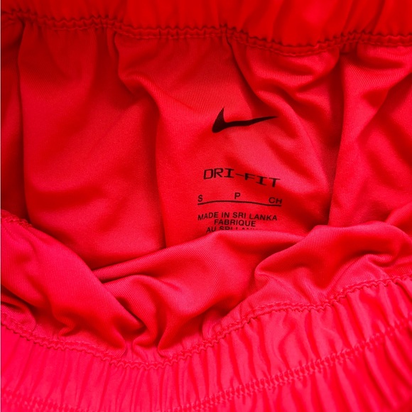 Nike new with tag - Picture 2 of 3